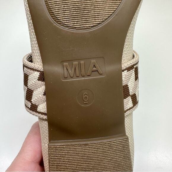NWOB | MIA | Madeleine Ballerina Flats | Cream | Size 6 M US - Picture 10 of 14